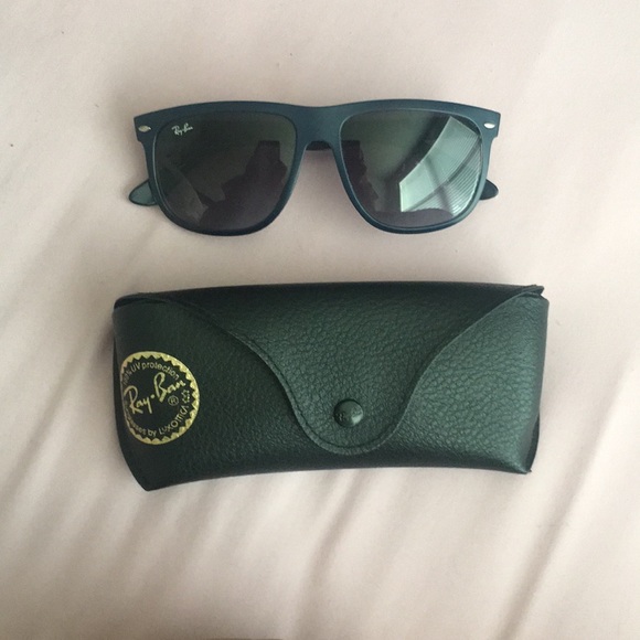 Ray Ban Wayfarer sunglasses